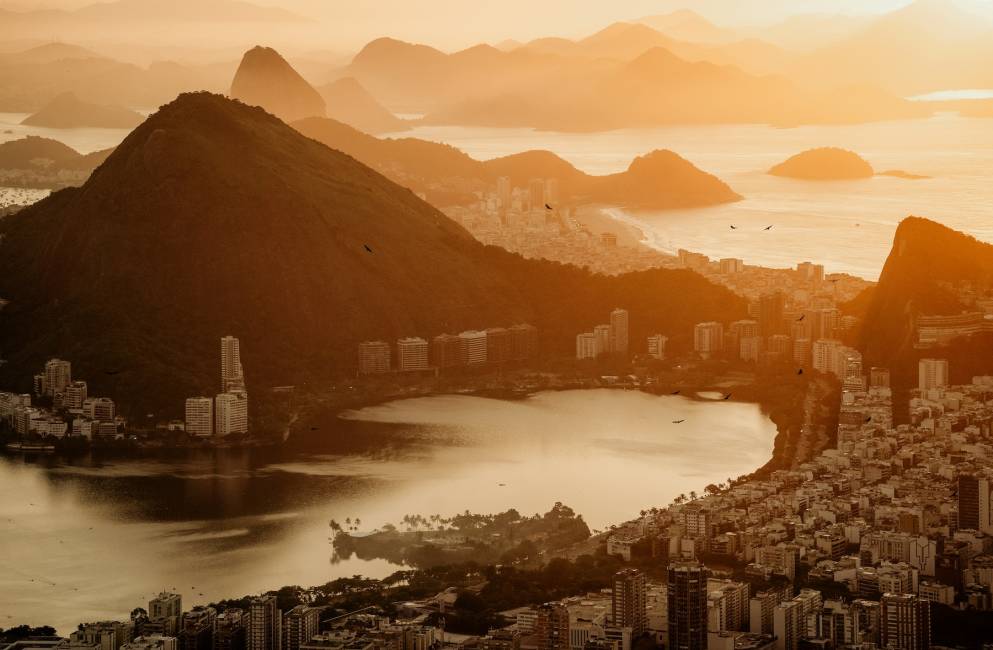 Bossa Nova R&B - Does it Exist and Playlist, Song and Artist Suggestions