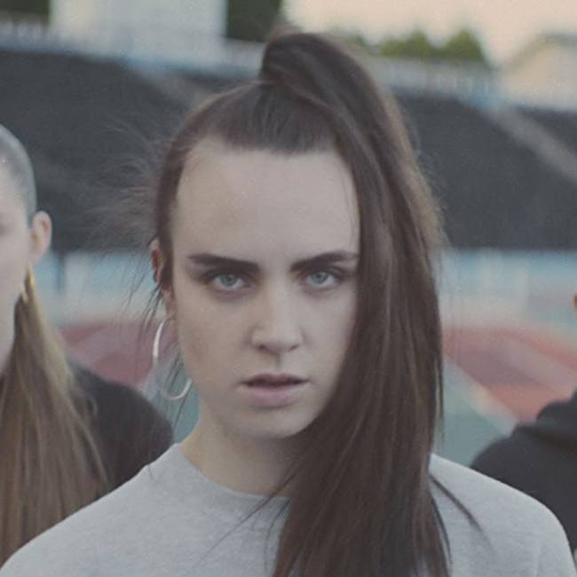 Video: MØ - Walk This Way